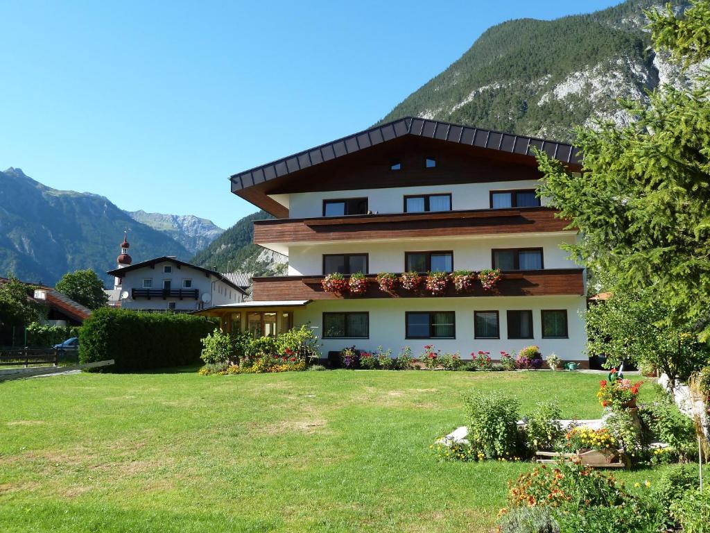 Gastehaus Frischhut Ξενοδοχείο Nassereith Εξωτερικό φωτογραφία